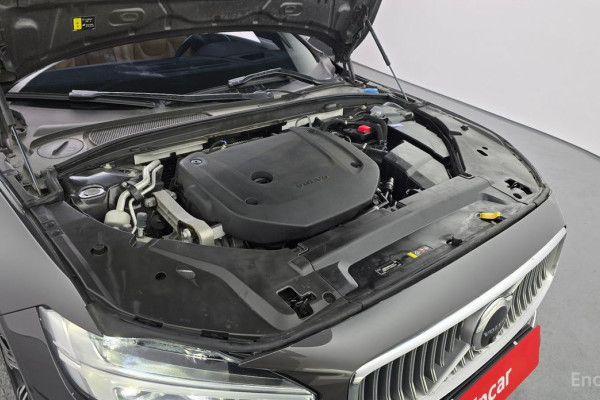 2022 Volvo S90 с пробегом 108 853 км