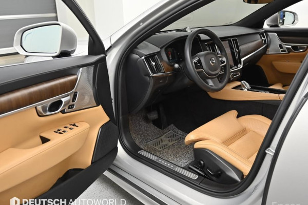 2023 Volvo S90 с пробегом 63 975 км