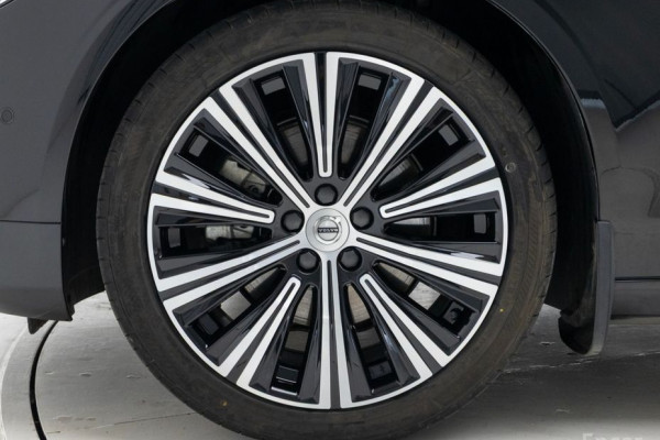 2023 Volvo S90 с пробегом 60 831 км