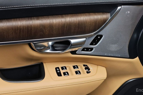 2023 Volvo S90 с пробегом 60 109 км