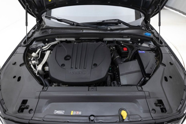 2023 Volvo S90 с пробегом 60 831 км