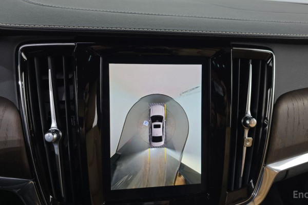 2022 Volvo S90 с пробегом 108 853 км