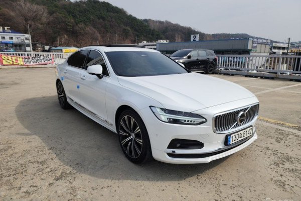 2022 Volvo S90 с пробегом 59 504 км