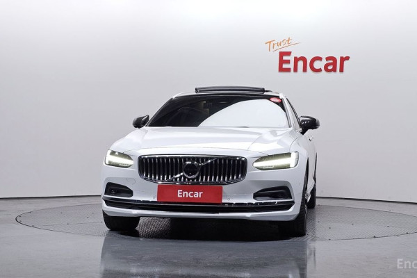 2023 Volvo S90 с пробегом 35 033 км