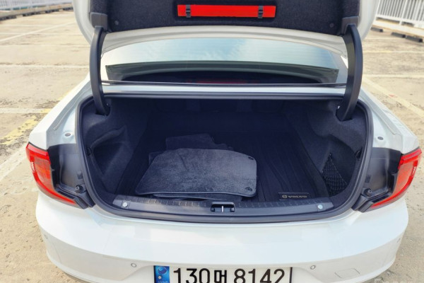 2022 Volvo S90 с пробегом 59 504 км