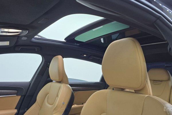 2022 Volvo S90 с пробегом 108 853 км