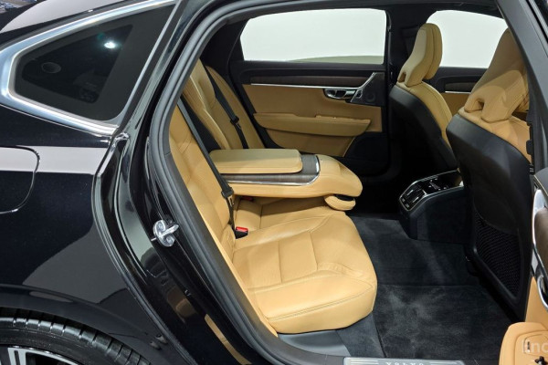 2022 Volvo S90 с пробегом 37 138 км