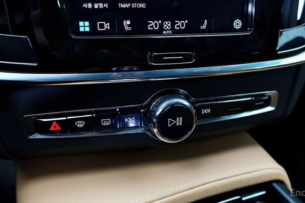 2022 Volvo S90 с пробегом 64 163 км