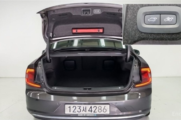 2022 Volvo S90 с пробегом 87 000 км