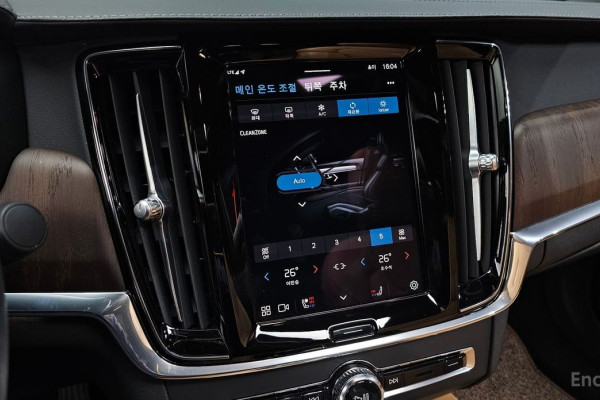 2023 Volvo S90 с пробегом 35 033 км