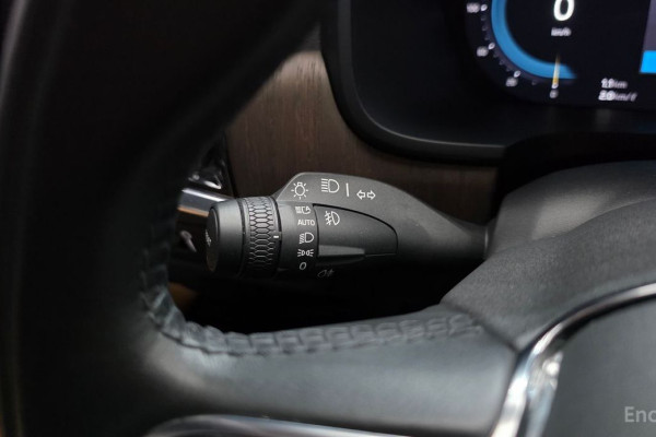 2022 Volvo S90 с пробегом 42 100 км