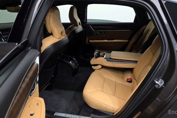 2022 Volvo S90 с пробегом 44 452 км