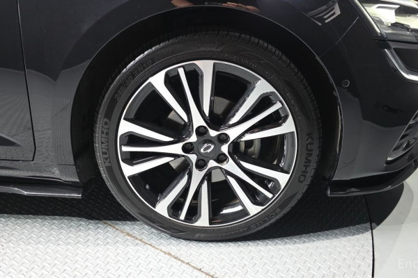 2022 Renault Samsung SM6 с пробегом 43 845 км