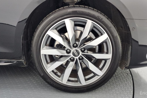 2023 Audi A4 с пробегом 13 128 км