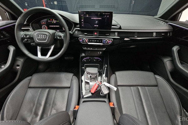 2021 Audi A4 с пробегом 45 768 км