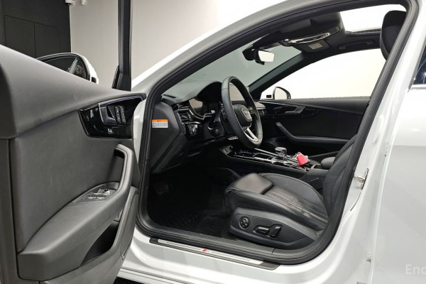 2021 Audi A4 с пробегом 45 768 км