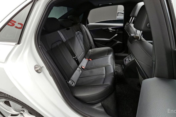 2021 Audi A4 с пробегом 45 768 км