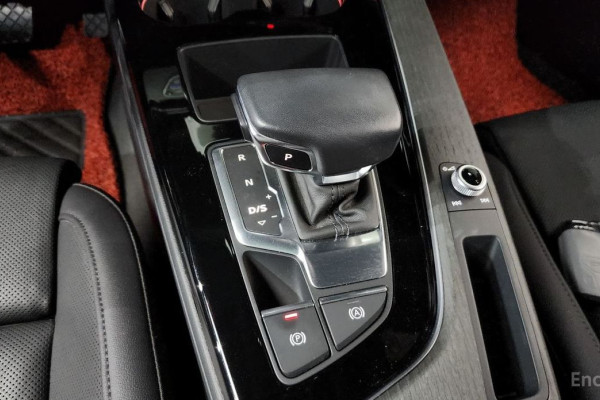 2023 Audi A4 с пробегом 13 128 км