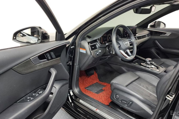 2023 Audi A4 с пробегом 13 128 км