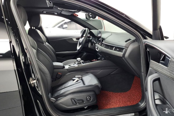 2023 Audi A4 с пробегом 13 128 км