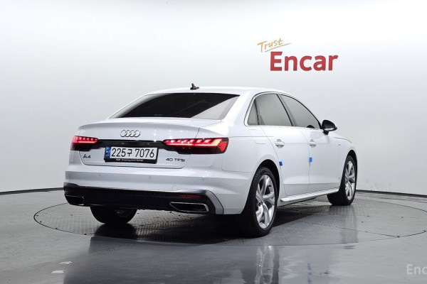 2021 Audi A4 с пробегом 46 626 км