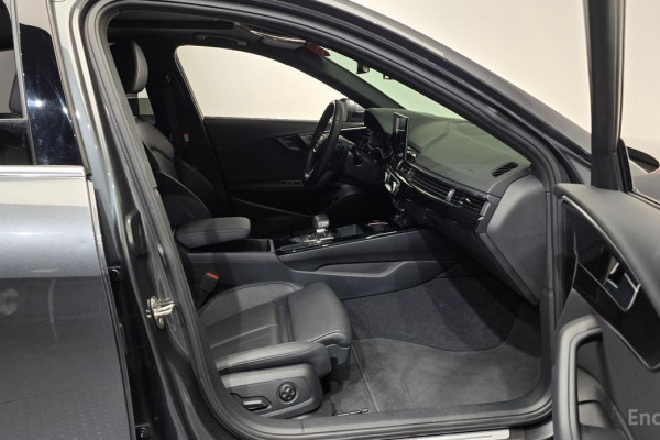 2022 Audi A4 с пробегом 64 549 км