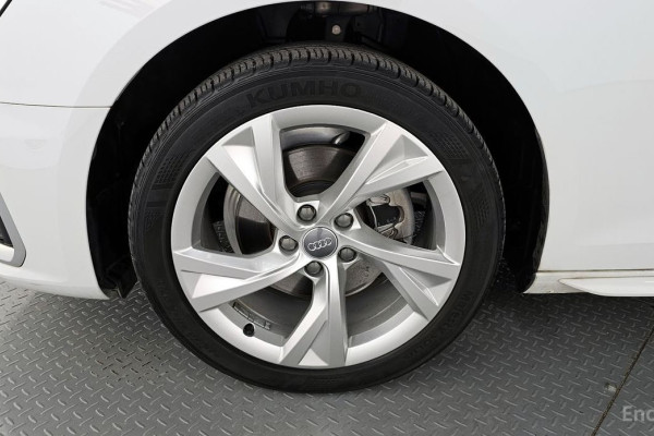 2021 Audi A4 с пробегом 46 626 км