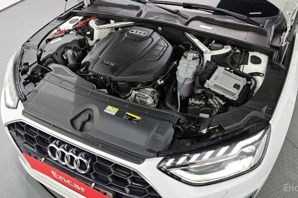 2021 Audi A4 с пробегом 46 626 км