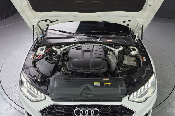 2021 Audi A4 с пробегом 104 209 км