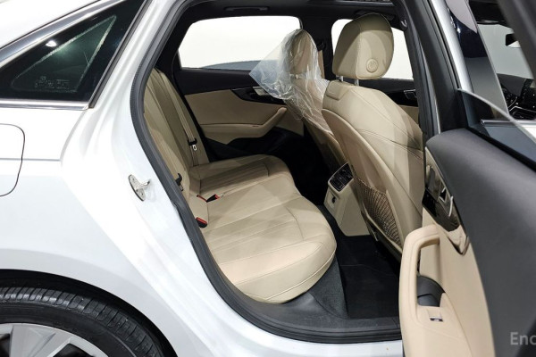 2021 Audi A4 с пробегом 46 626 км