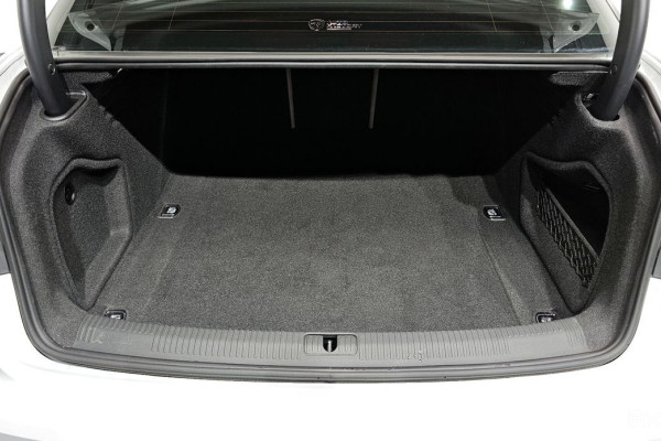 2021 Audi A4 с пробегом 46 626 км