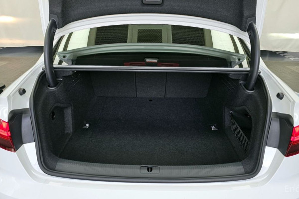 2021 Audi A4 с пробегом 69 349 км