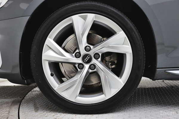 2021 Audi A4 с пробегом 74 097 км