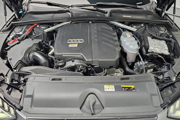 2021 Audi A4 с пробегом 42 190 км