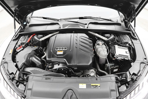 2021 Audi A4 с пробегом 74 097 км