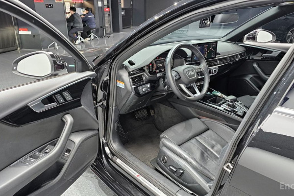 2021 Audi A4 с пробегом 45 377 км