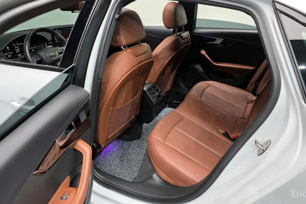 2022 Audi A4 с пробегом 55 288 км