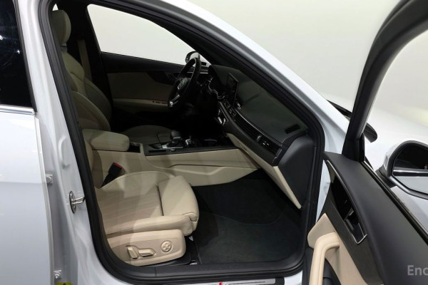 2022 Audi A4 с пробегом 13 324 км