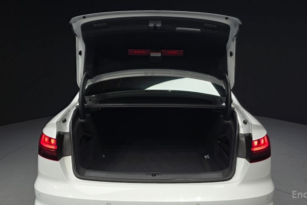 2021 Audi A4 с пробегом 56 540 км