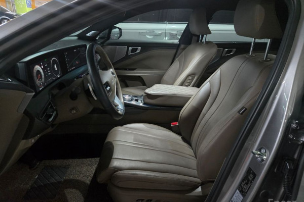 2023 Kia K8 с пробегом 30 000 км