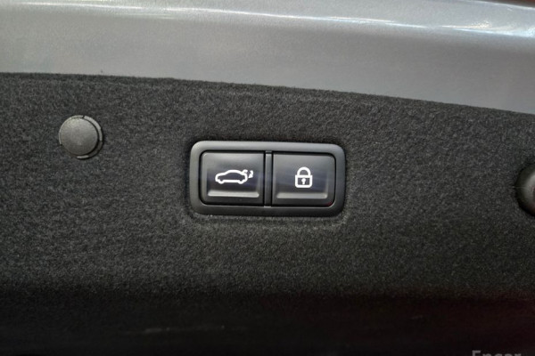 2023 Kia K8 с пробегом 30 000 км