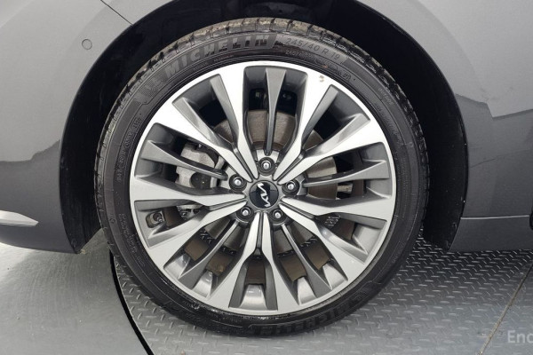 2023 Kia K8 с пробегом 19 667 км