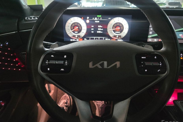 2023 Kia K8 с пробегом 30 000 км