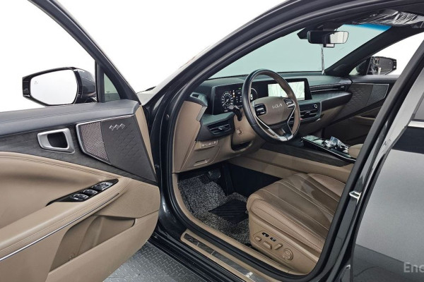 2023 Kia K8 с пробегом 19 667 км