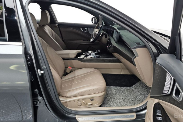 2023 Kia K8 с пробегом 19 667 км