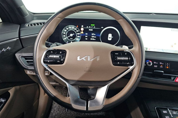 2023 Kia K8 с пробегом 19 667 км