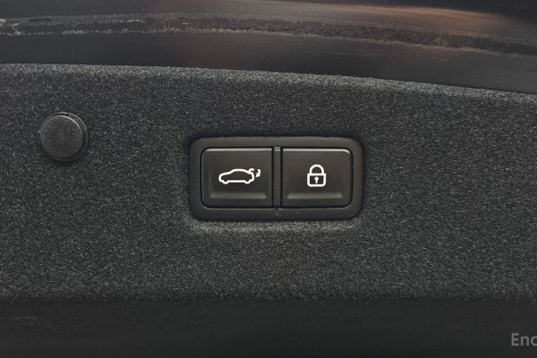 2023 Kia K8 с пробегом 83 519 км