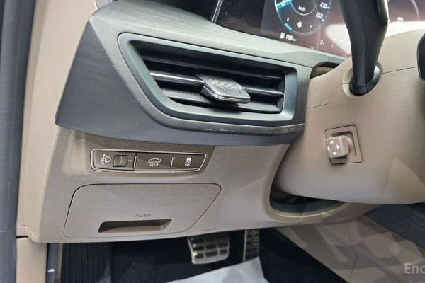 2023 Kia K8 с пробегом 23 408 км