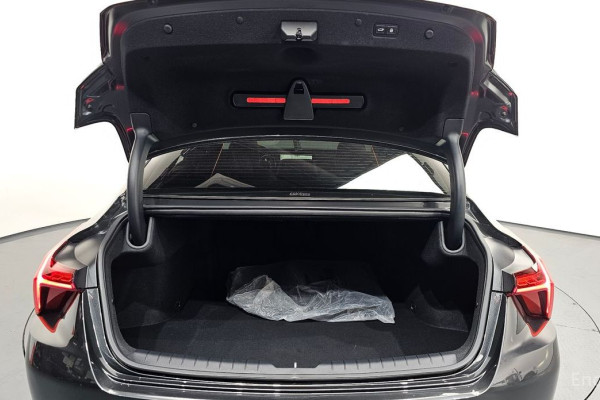 2023 Kia K8 с пробегом 19 667 км