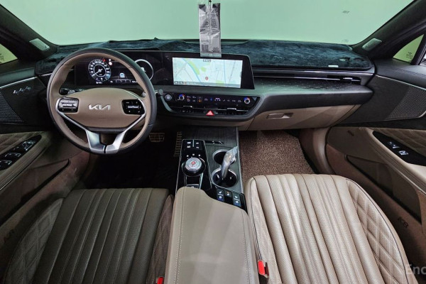 2023 Kia K8 с пробегом 49 715 км